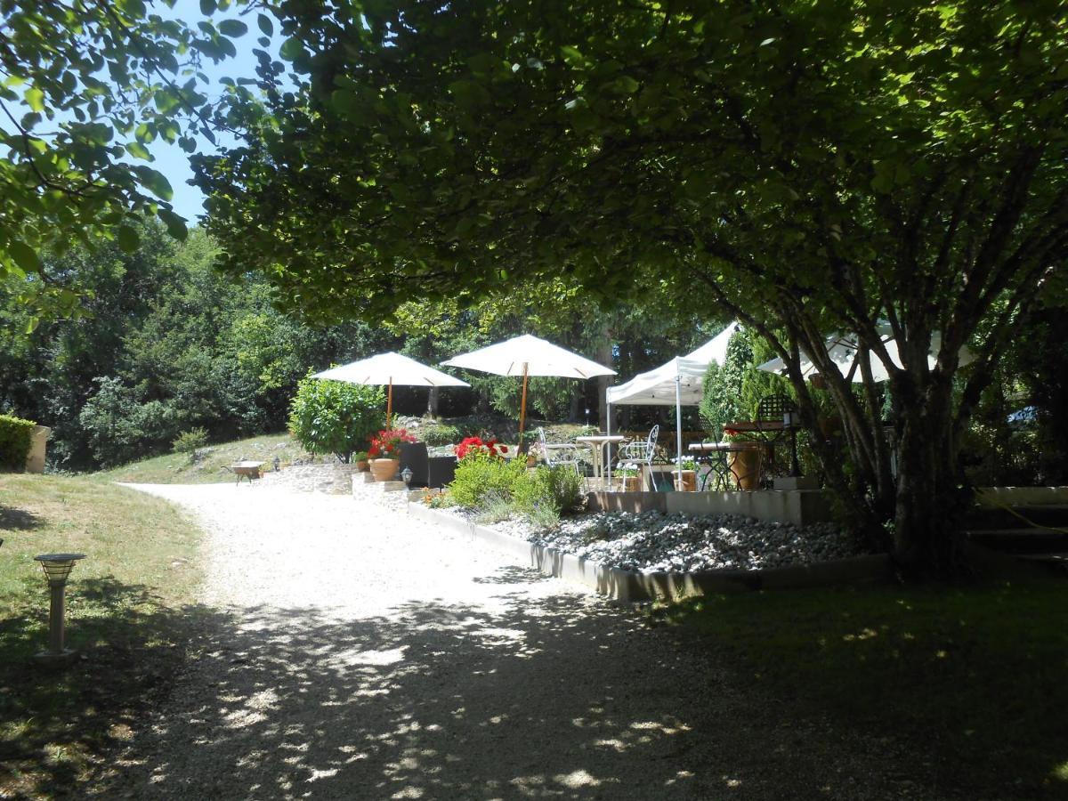 La Garenne De Morestel Exterior photo
